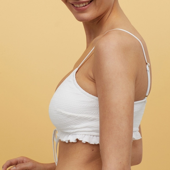 Lace-up Ruffle Bikini Set - Picture 4 of 8